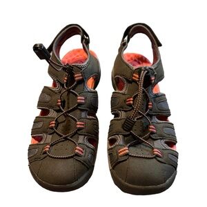 Clarks Women’s sandals. Size 7